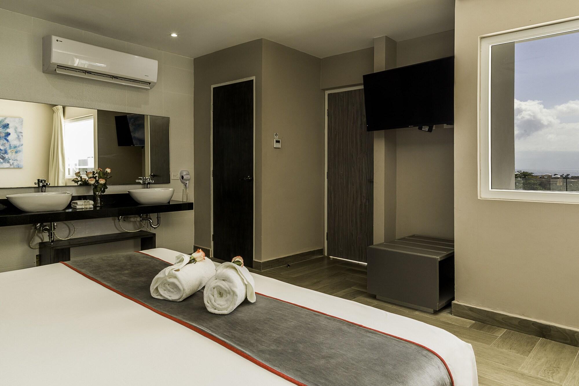 Bfh Attraction Deluxe Hotel ปลายาเดลการ์เมน ภายนอก รูปภาพ