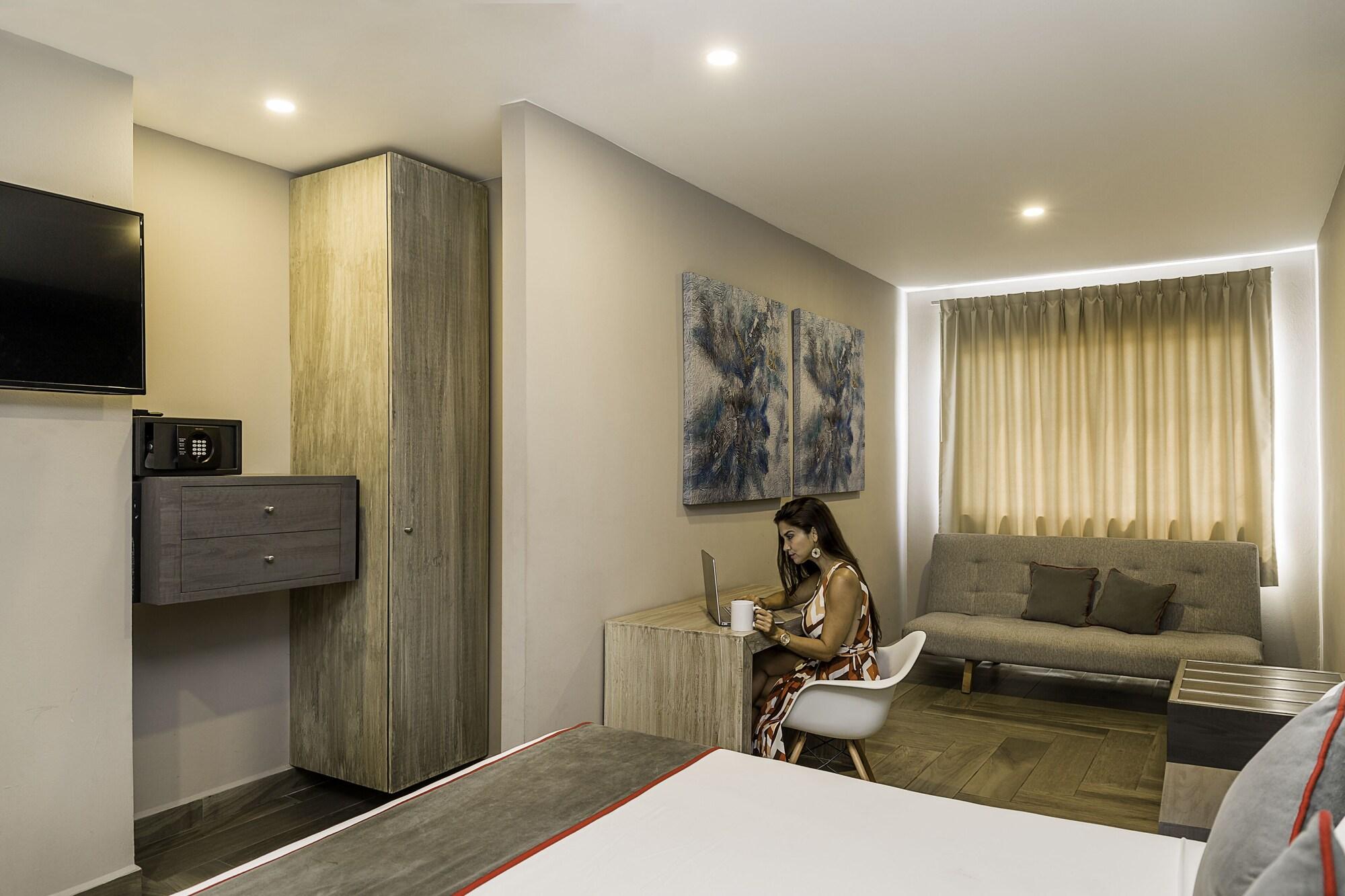 Bfh Attraction Deluxe Hotel ปลายาเดลการ์เมน ภายนอก รูปภาพ