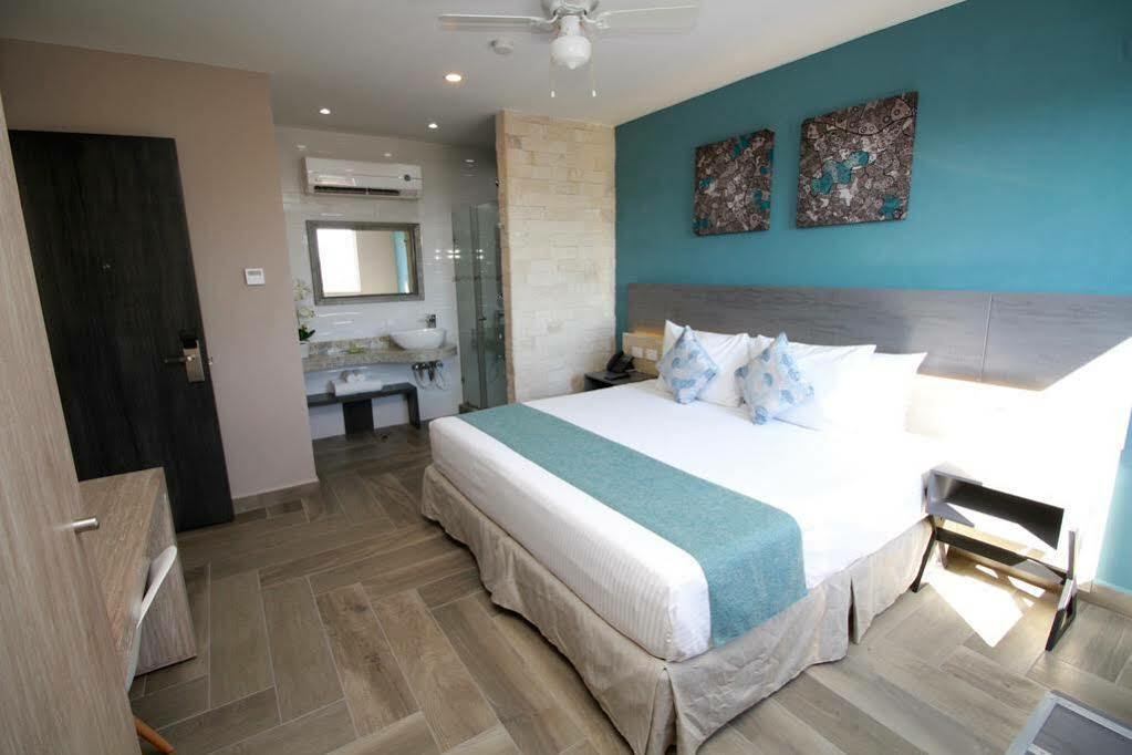 Bfh Attraction Deluxe Hotel ปลายาเดลการ์เมน ภายนอก รูปภาพ